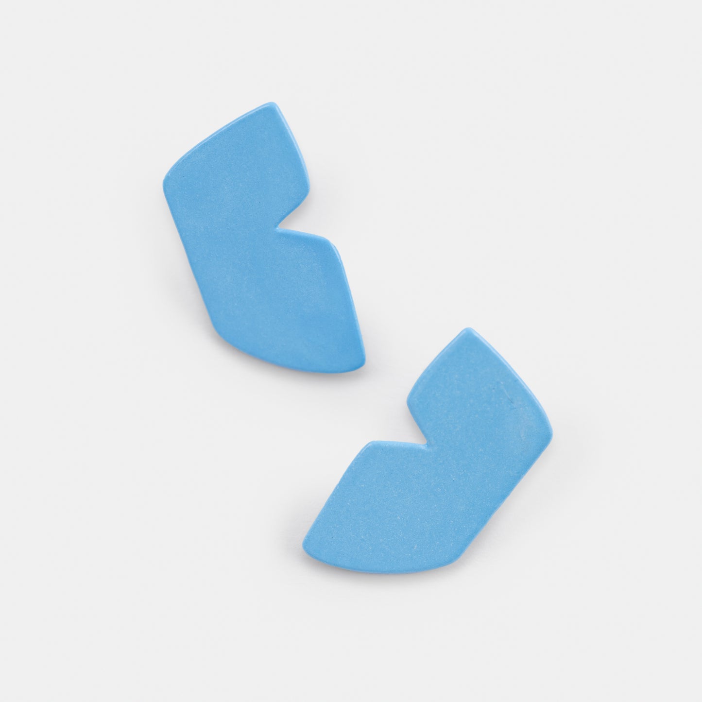 Medium Favorite Forms in Screaming Blue