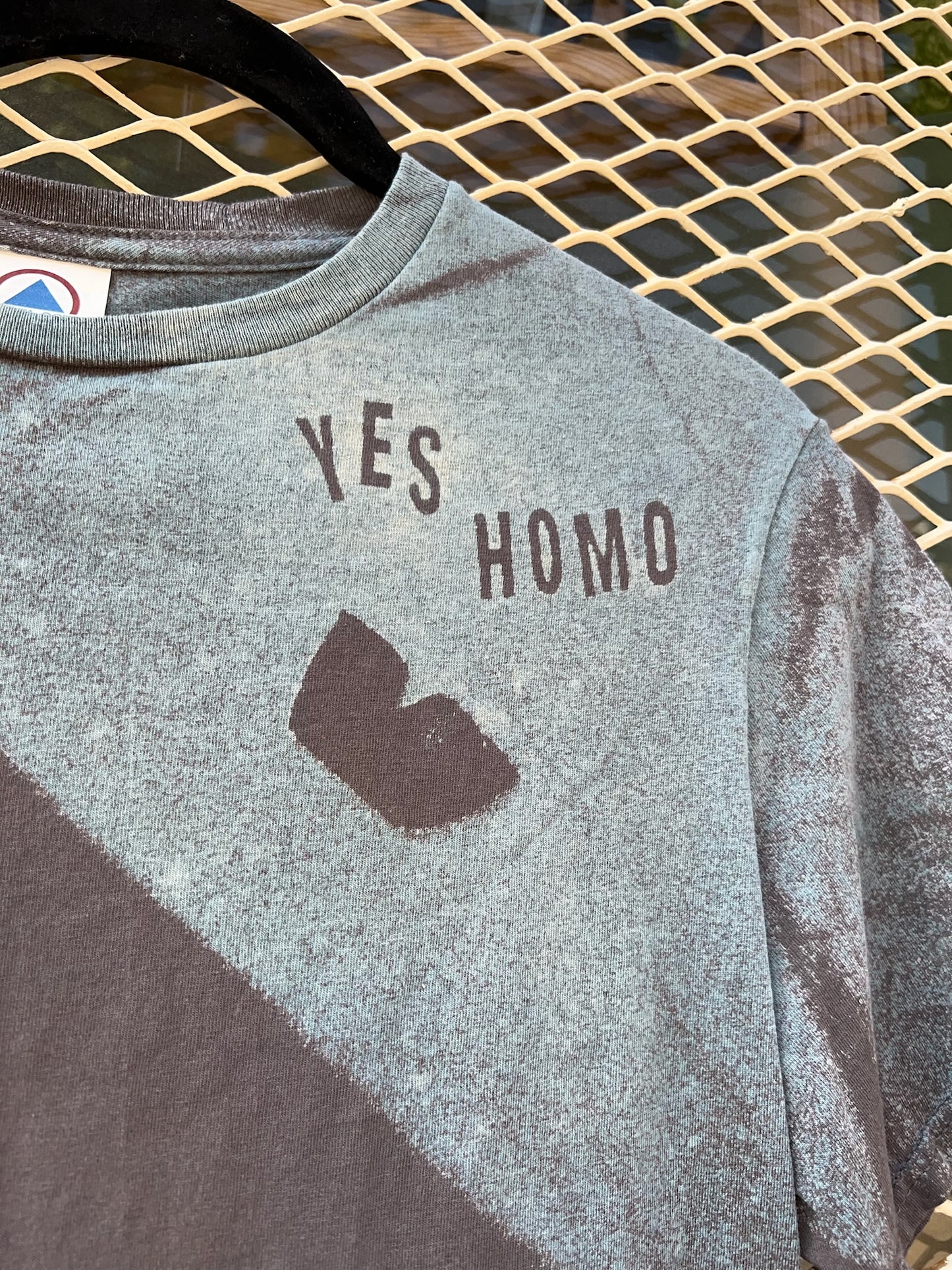 One-Of Shirt "Yes Homo"