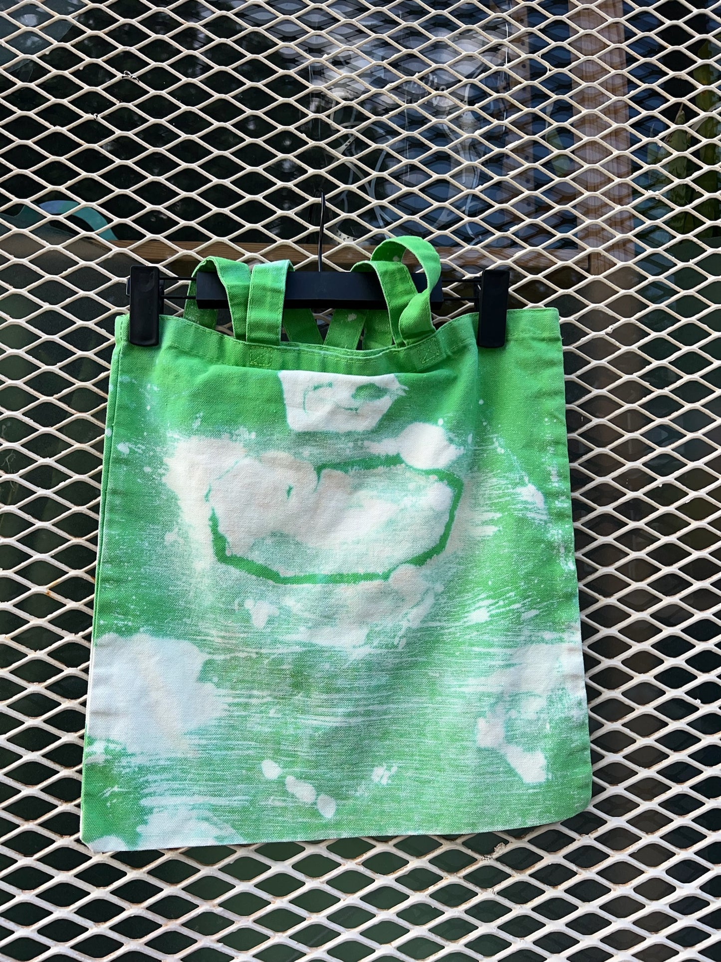 One-Of Tote